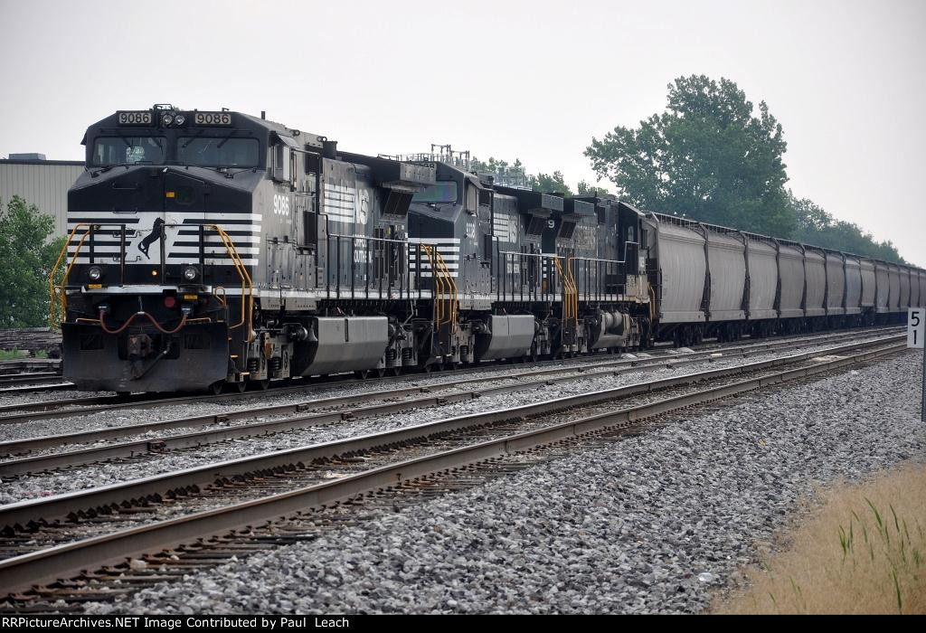 Tied down westbound grain train